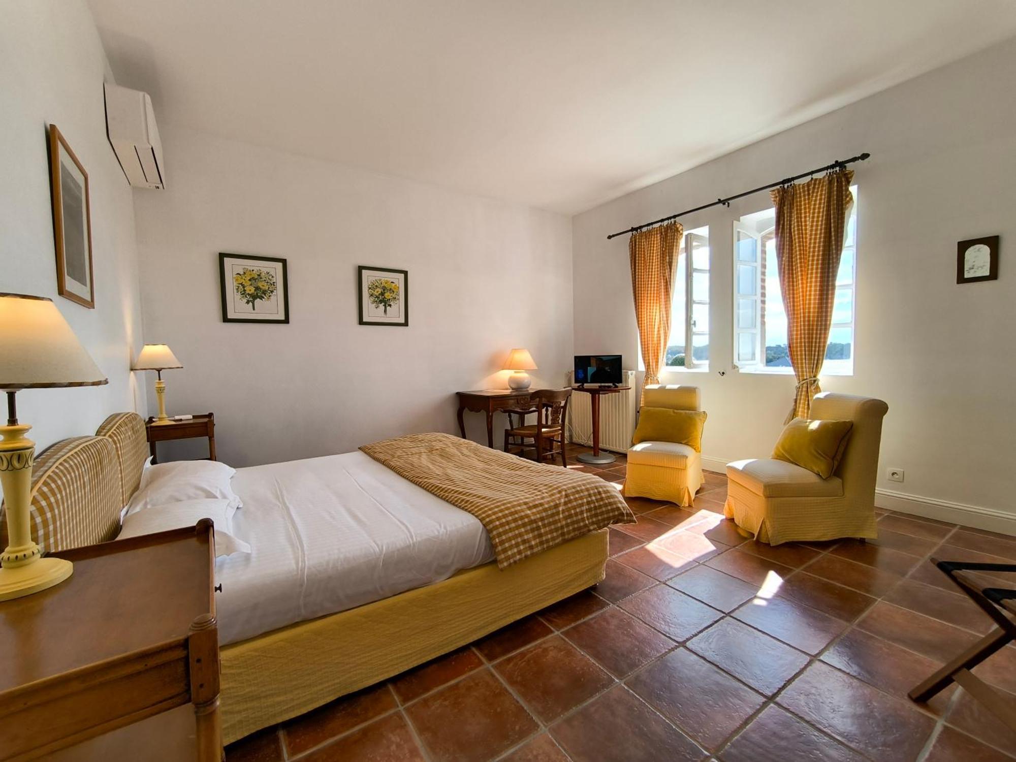 Le Peyret Apartment Serres-Castet Luaran gambar